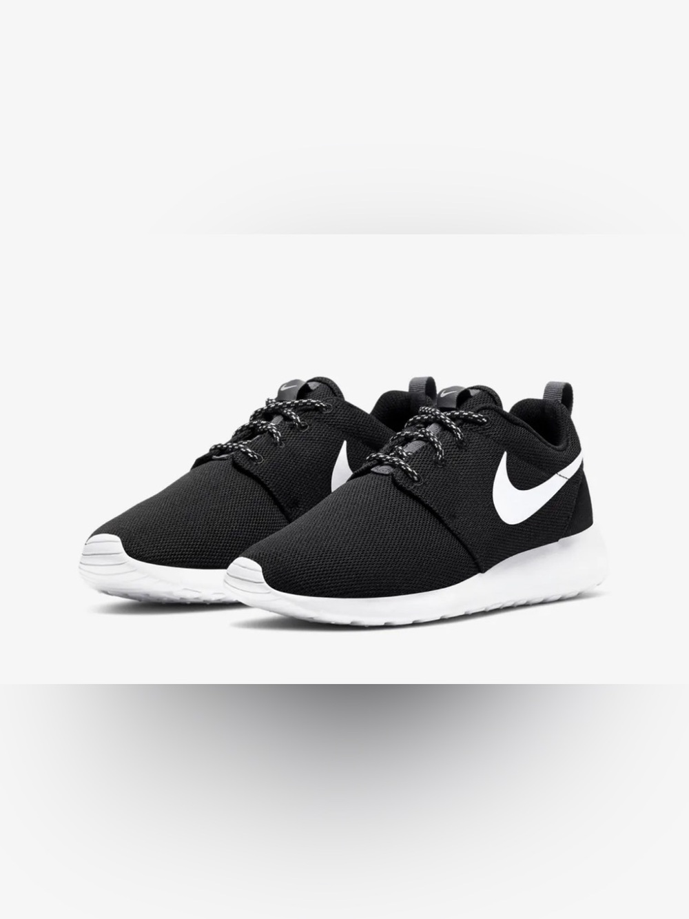 Nike Roshe One Women’s Black and White Sneakers Size 11